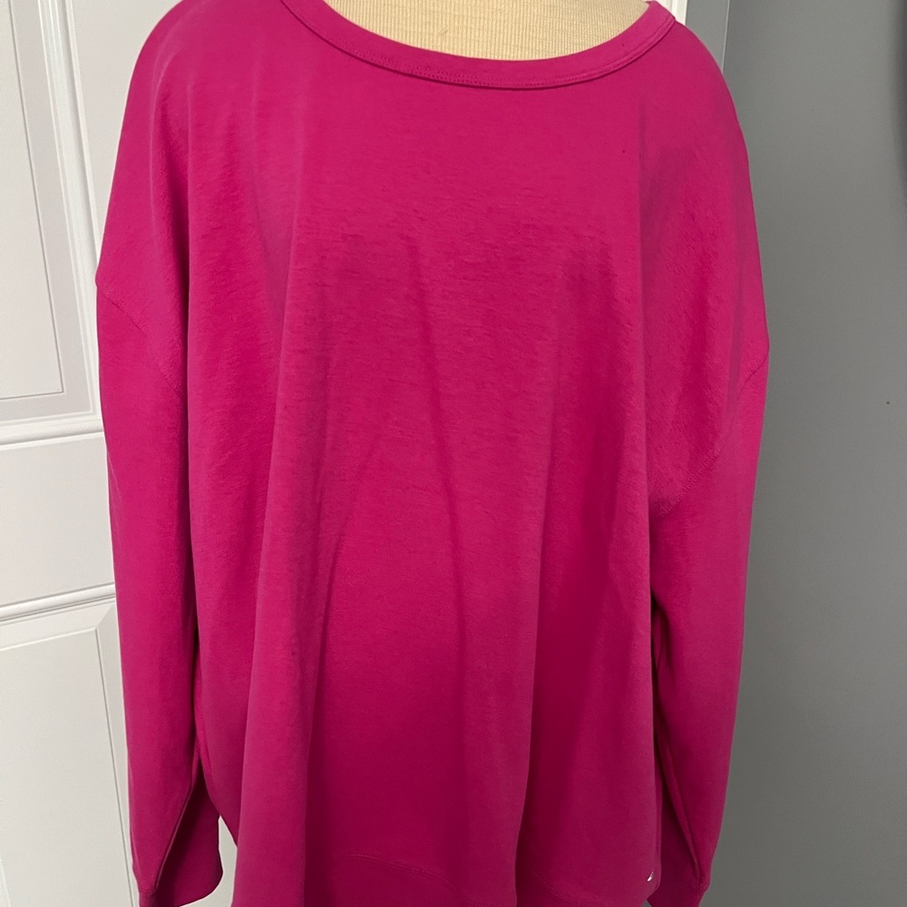 🔥119–NWOT Athletic Works Women's Fuchsia Sweatshirt